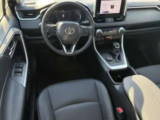 Toyota RAV4 Híbrido 2025 AWD XLE Premium 4 puertas SUV
