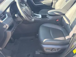 Toyota RAV4 Híbrido 2025 AWD XLE Premium 4 puertas SUV