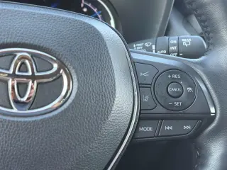 Toyota RAV4 Híbrido 2025 AWD XLE Premium 4 puertas SUV