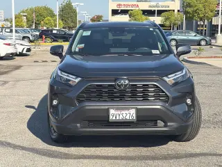 Toyota RAV4 Híbrido 2025 AWD XLE Premium 4 puertas SUV