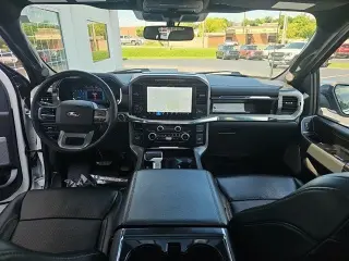 Ford F-150 2024 4x4 Lariat 4 puertas SuperCrew 5.5 pies. SB
