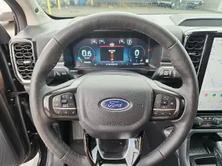 Ford Ranger 2025 4x4 Lariat 4 puertas SuperCrew 5.0 pies SB