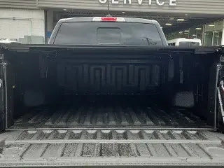 Ford Ranger 2025 4x4 Lariat 4 puertas SuperCrew 5.0 pies SB