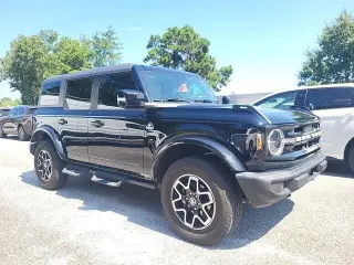 Ford Bronco 2023 4x4 Outer Banks 4 puertas SUV