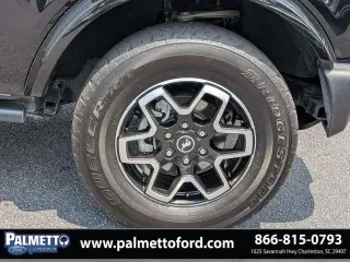 Ford Bronco 2023 4x4 Outer Banks 4 puertas SUV