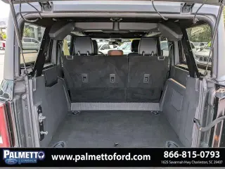 Ford Bronco 2023 4x4 Outer Banks 4 puertas SUV