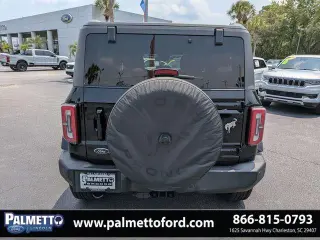 Ford Bronco 2023 4x4 Outer Banks 4 puertas SUV