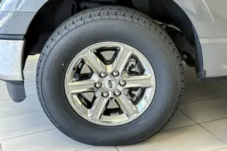 Ford F-150 2024 4x4 XLT 4 puertas SuperCrew 6.5 pies. SB