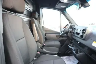 Furgoneta de carga Mercedes-Benz Sprinter 2025 2500 3 puertas 144 pulg. distancia entre ejes (2.0L I4)