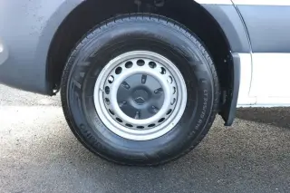 Furgoneta de carga Mercedes-Benz Sprinter 2025 2500 3 puertas 144 pulg. distancia entre ejes (2.0L I4)