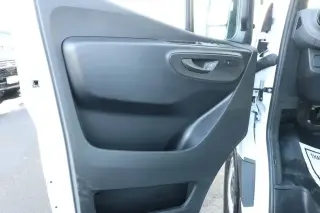Furgoneta de carga Mercedes-Benz Sprinter 2025 2500 3 puertas 144 pulg. distancia entre ejes (2.0L I4)