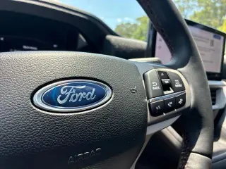Ford Explorer 2025 AWD Active 4 puertas SUV