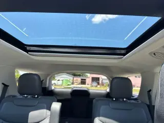 Ford Explorer 2025 AWD Active 4 puertas SUV