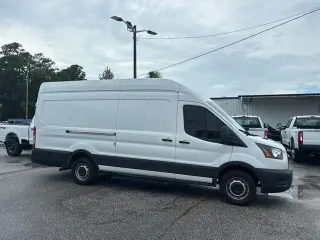 Ford Transit 2023 250 3 puertas LWB Techo Alto Furgón de Carga Extendido