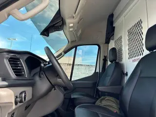 Ford Transit 2023 250 3 puertas LWB Techo Alto Furgón de Carga Extendido