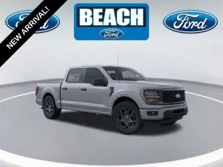 Ford F-150 2026 4x2 STX 4 puertas SuperCrew 5.5 pies. SB
