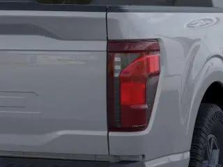 Ford F-150 2026 4x2 STX 4 puertas SuperCrew 5.5 pies. SB