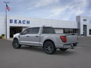 Ford F-150 2026 4x2 STX 4 puertas SuperCrew 5.5 pies. SB