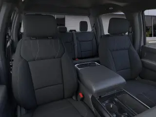 Ford F-150 2026 4x2 STX 4 puertas SuperCrew 5.5 pies. SB