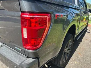 Ford F-150 2023 4x4 XLT 4 puertas SuperCrew 6.5 pies SB