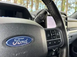 Ford F-150 2025 4x4 XLT 4 puertas SuperCrew 6.5 pies. SB