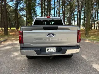 Ford F-150 2025 4x4 XLT 4 puertas SuperCrew 6.5 pies. SB