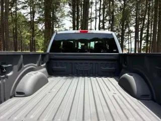 Ford F-150 2023 4x4 XLT Cabina SuperCab 6.5 pies. Caja corta