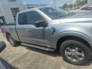 Ford F-150 2023 4x4 XLT Cabina SuperCab 6.5 pies. Caja corta