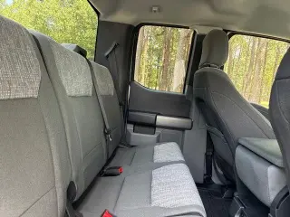 Ford F-150 2023 4x4 XLT Cabina SuperCab 6.5 pies. Caja corta