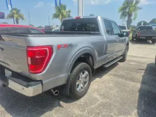 Ford F-150 2023 4x4 XLT Cabina SuperCab 6.5 pies. Caja corta