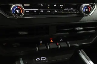 Chevrolet Colorado 2025 4x4 Trail Boss 4 puertas Cabina Crew 5 pies. Caja corta