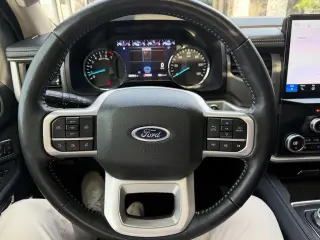 Ford Expedition MAX 2024 4x2 XLT 4 puertas SUV