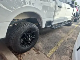 Ford F-250 Super Duty 2024 4x4 XLT Cabina Crew 4 puertas 6.8 pies. Caja corta Pickup