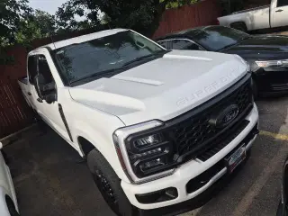Ford F-250 Super Duty 2024 4x4 XLT Cabina Crew 4 puertas 6.8 pies. Caja corta Pickup