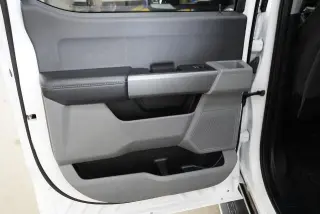 Ford F-250 Super Duty 2024 4x4 XLT Cabina Crew 4 puertas 6.8 pies. Caja corta Pickup