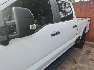 Ford F-250 Super Duty 2024 4x4 XLT Cabina Crew 4 puertas 6.8 pies. Caja corta Pickup