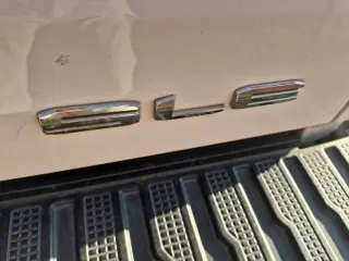 GMC Sierra 1500 2020 4x4 SLE 4 puertas Cabina Crew 5.8 pies. Caja corta
