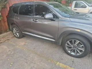 Hyundai SANTA FE 2019 SEL 2.4L 4 puertas Crossover