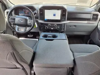 Ford F-150 2025 4x4 XLT 4 puertas SuperCrew 5.5 pies SB