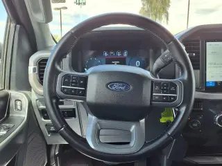 Ford F-150 2025 4x4 XLT 4 puertas SuperCrew 5.5 pies SB