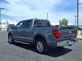 Ford F-150 2025 4x4 XLT 4 puertas SuperCrew 5.5 pies SB
