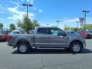 Ford F-150 2025 4x4 XLT 4 puertas SuperCrew 5.5 pies SB