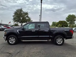 Ford F-150 2025 4x4 XLT 4 puertas SuperCrew 5.5 pies. SB