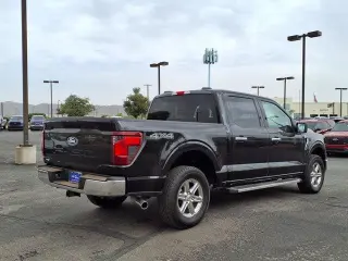 Ford F-150 2025 4x4 XLT 4 puertas SuperCrew 5.5 pies. SB