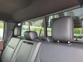 Ford F-150 2023 4x4 Lariat 4 puertas SuperCrew 5.5 pies. Caja corta