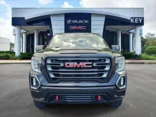 GMC Sierra 1500 Limited 2022 4x4 AT4 4 puertas Cabina Crew 5.8 pies. SB