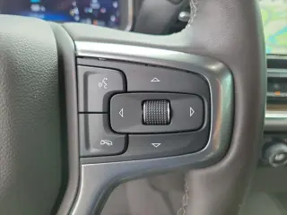 Chevrolet Silverado 1500 2024 4x4 LT 4 puertas Cabina Crew 5.8 pies. SB con 1LT