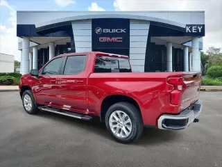 Chevrolet Silverado 1500 2024 4x4 LT 4 puertas Cabina Crew 5.8 pies. SB con 1LT