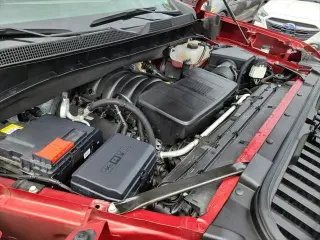 Chevrolet Silverado 1500 2024 4x4 LT 4 puertas Cabina Crew 5.8 pies. SB con 1LT