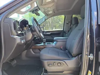 GMC Sierra 1500 2024 4x4 Elevation 4 puertas Cabina Crew 5.8 pies. Caja corta